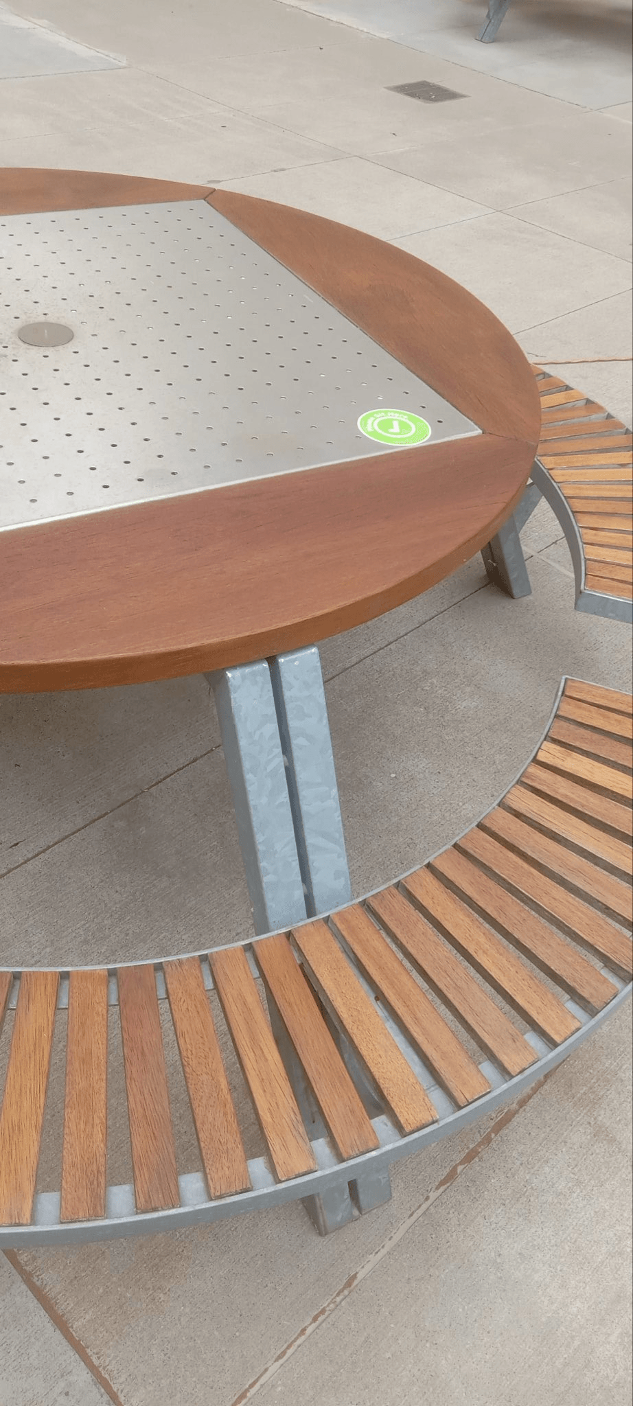Patio table & benches refinished — after